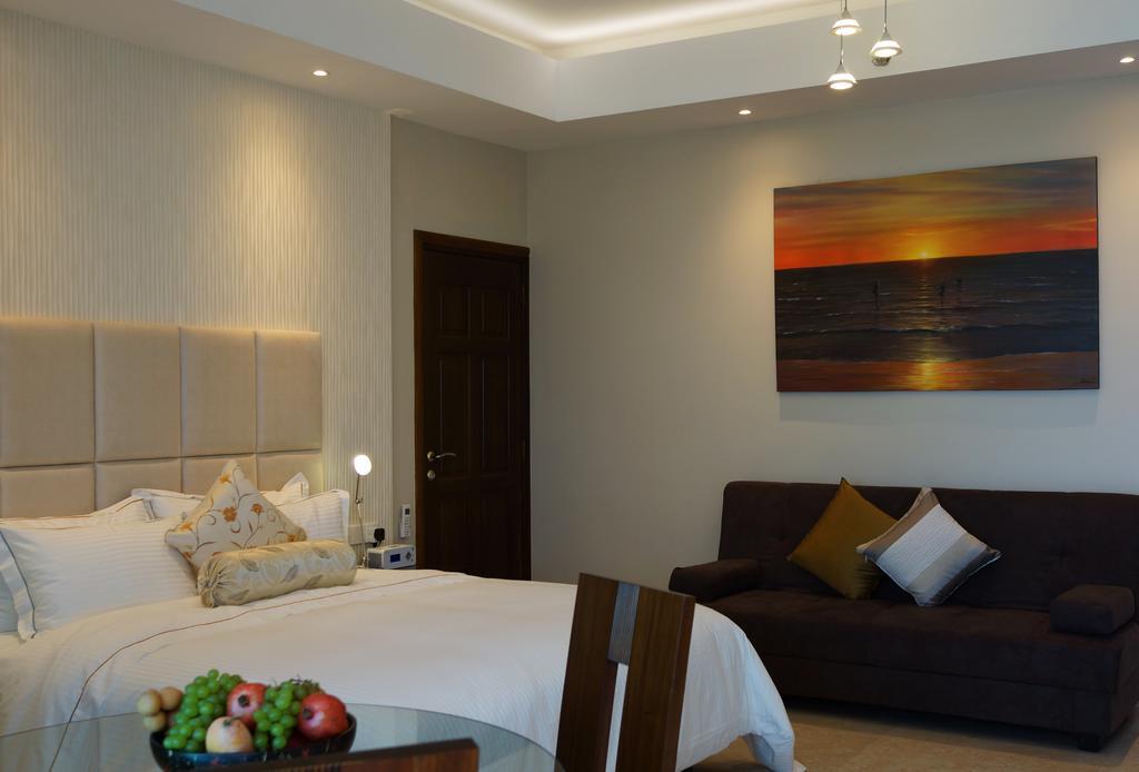 The Penthouse Above Sea Διαμέρισμα Dehiwala-Mount Lavinia Εξωτερικό φωτογραφία