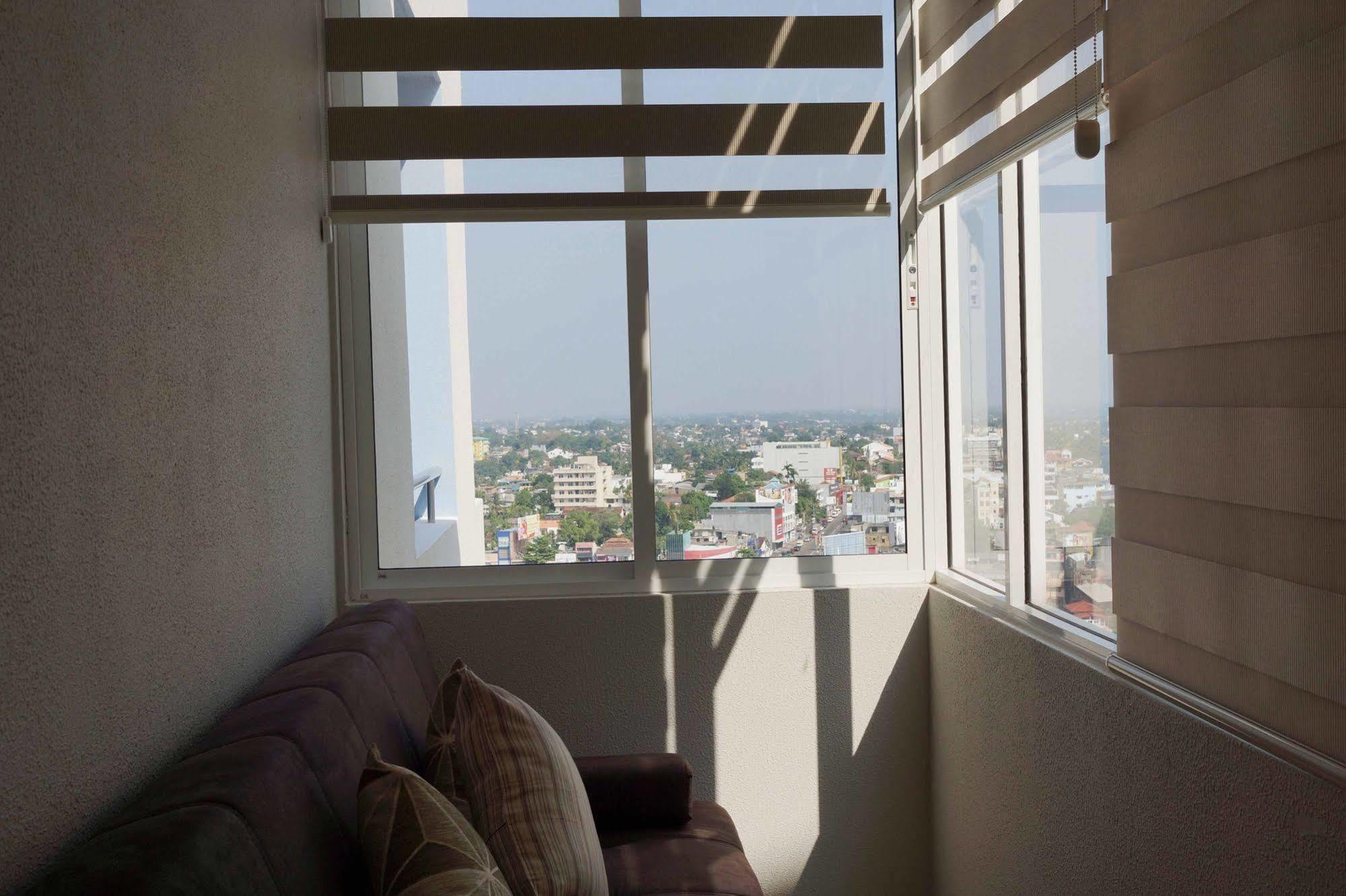 The Penthouse Above Sea Διαμέρισμα Dehiwala-Mount Lavinia Εξωτερικό φωτογραφία